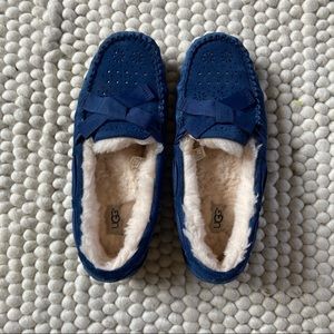 UGG Dakota Sunshine Perf Navy Blue 10